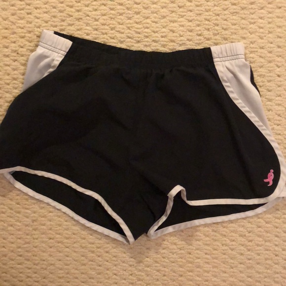 4 pairs of new balance shorts - Picture 3 of 5